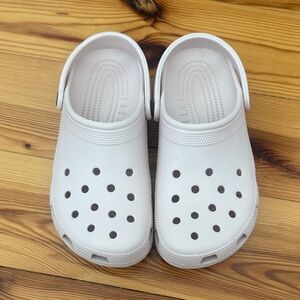 EUC Women’s Quartz Pink Crocs Classic Clogs Size 8 - men’s size 6